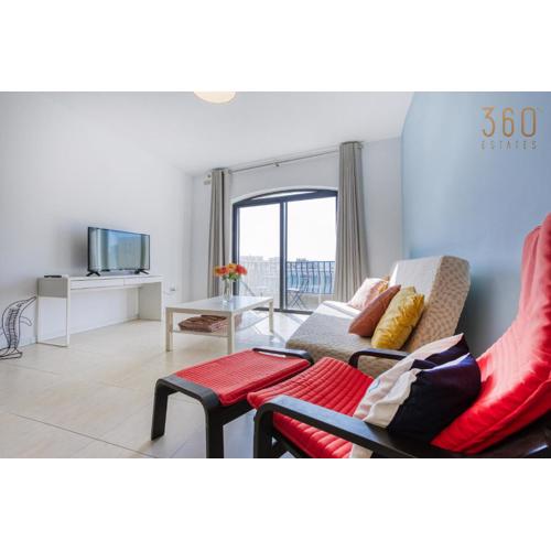 Stylish 3BR Apt with panoramic balcony in Qawra by 360 Estates