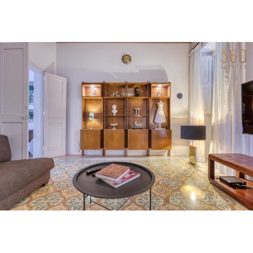 Stylish 3BR townhouse with Private Terrace & BBQ by 360 Estates