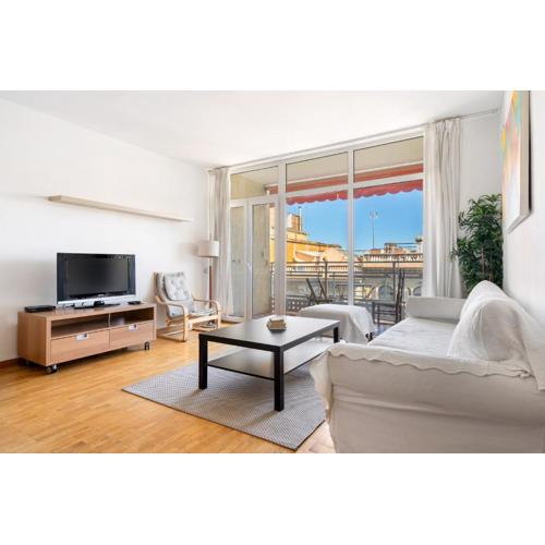 Stylish 4br City View Apt Near Sagrada Familia