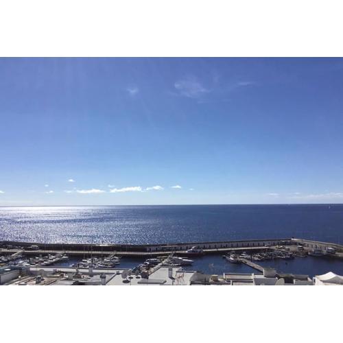 Stylish and modern studio with stunning sea views