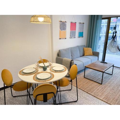 Stylish apartment 200m from the beach