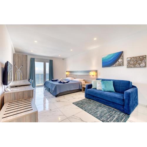 Stylish Apartment in Bay Square 4