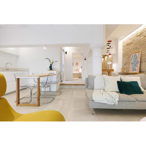 Stylish Apartment near Plaça España