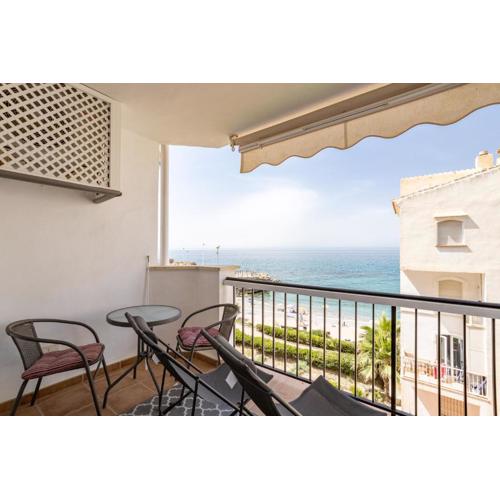 Stylish apartment with sea view