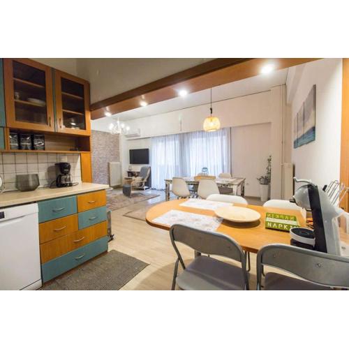 Stylish apt in Athens center