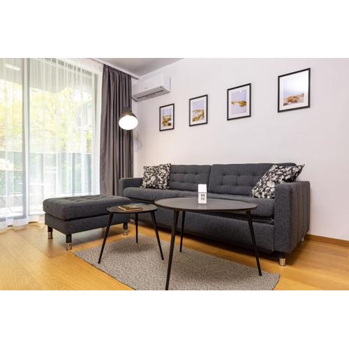 Stylish apt \