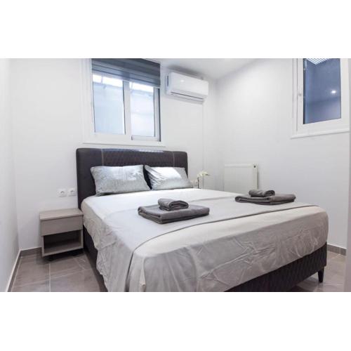 Stylish Brand New Apt near Megaro Mousikis