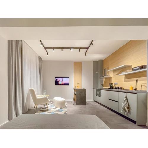 Stylish City Center Apartment by NDK