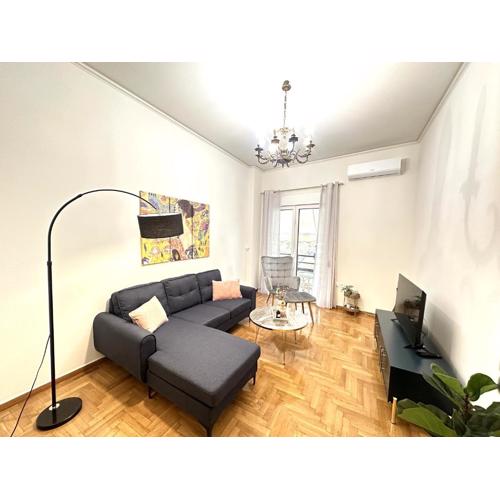 Stylish Downtown Apartment
