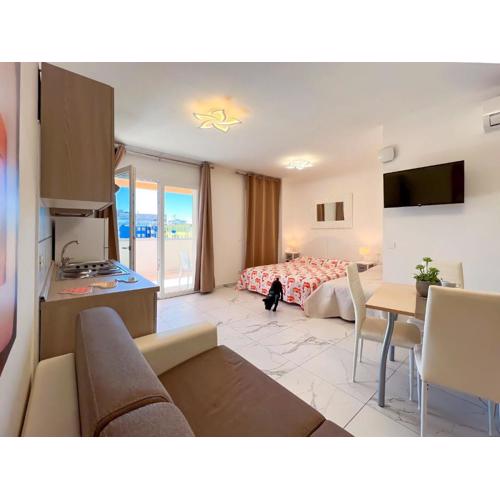 Stylish downtown studio