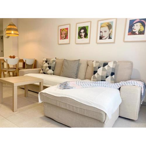 Stylish family flat by Canary365