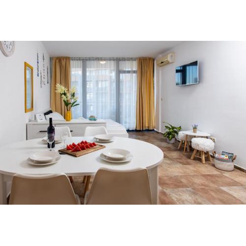 Stylish flat in the TOP centre of Sunny Beach by Flаt Manаger