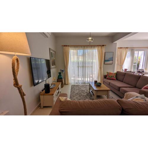 Stylish Garden Apartment at Paphos Harbour