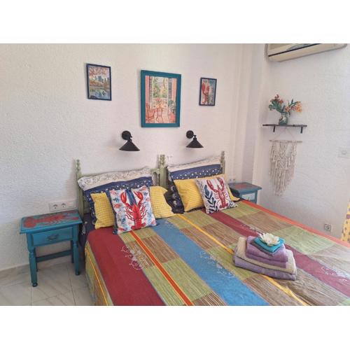 Stylish house with swimming pool,near beach & town, wifi