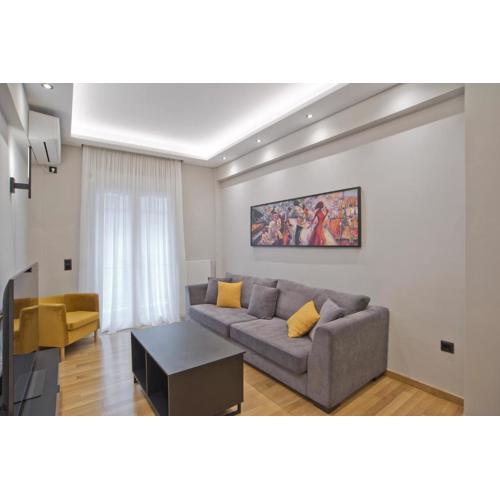 Stylish Ilisia Stay Luxury Fully Reno 2BR, 2BA Apt