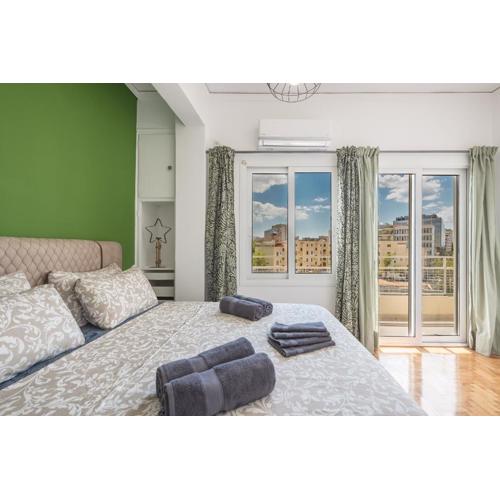 Stylish Luxury Apartment near Acropolis at Syngrou-Fix metro station