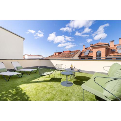 Stylish New Apartment with Terrace in the Heart of La Latina - Latina Toledo Ático I
