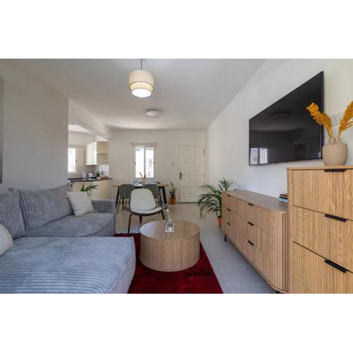 Stylish One Bedroom Apartment at Paphos Harbour