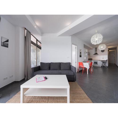Stylish Seafront Stay with Balcony Views