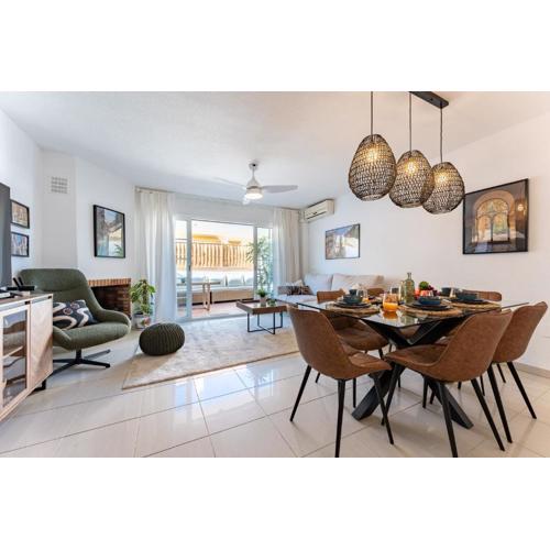 Stylish Seaview Townhouse 3BR Pool 4 Terraces