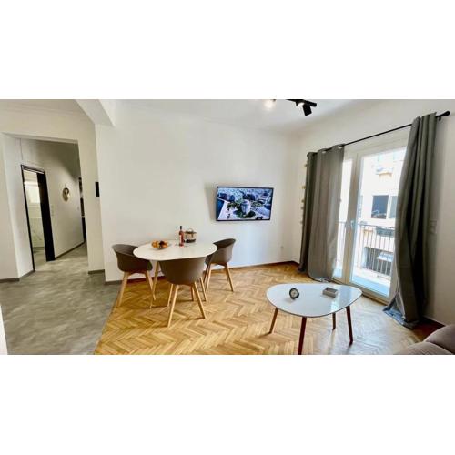 Stylish Spacious Apt at the centre of Monastiraki