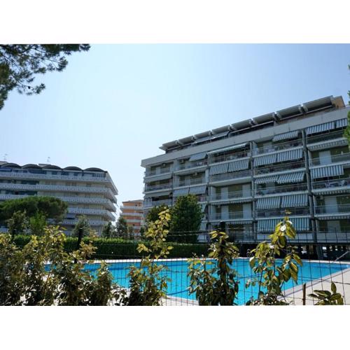Stylish Stay with Pool & Parking