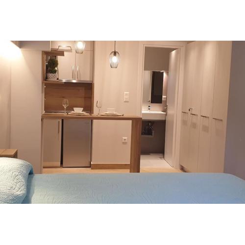Stylish Studio near Athens Hilton, Self Check-in!
