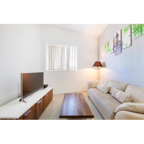 Stylish & Super Central 2BR apartment by 360 Estates