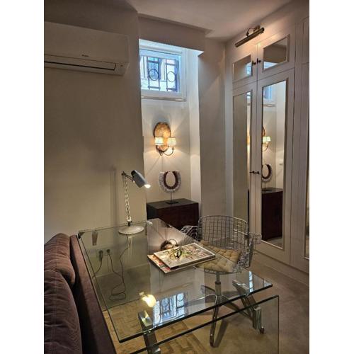 Stylish Underground Haven in Chic Salamanca