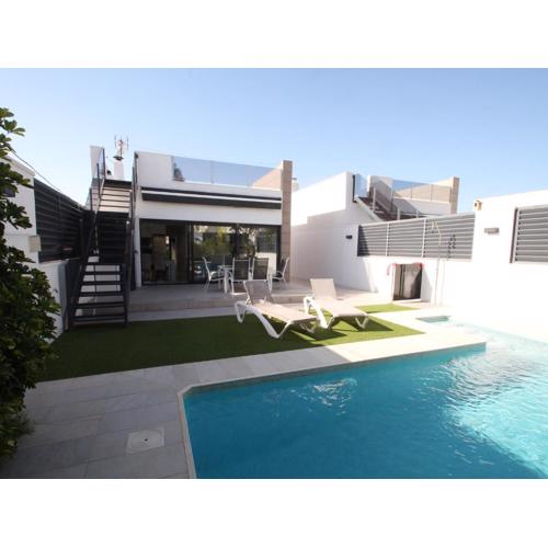 Stylish Villa with pool