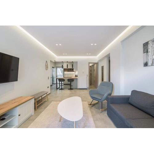 stylish zografou apartement