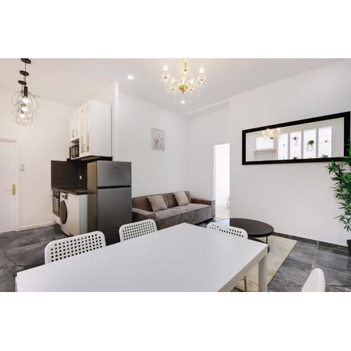 Sublime 2 Bedroom Flat in Paris