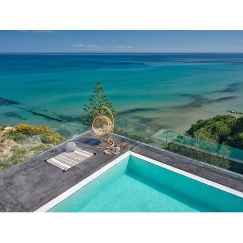 Sueño LUXURY VILLA, in Argasi 180 Iconic Sea View