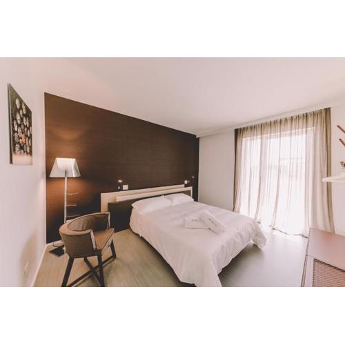 Suite 10 Home Design & Spa