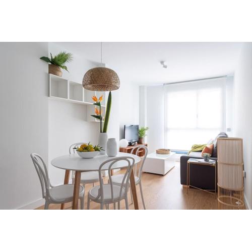 SUITE APT 80m FROM BEACH FreeParking 500MbWifi