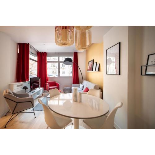 SUITE GIDE : au cœur de la Rive Gauche, neuf, design, 2/4 personnes