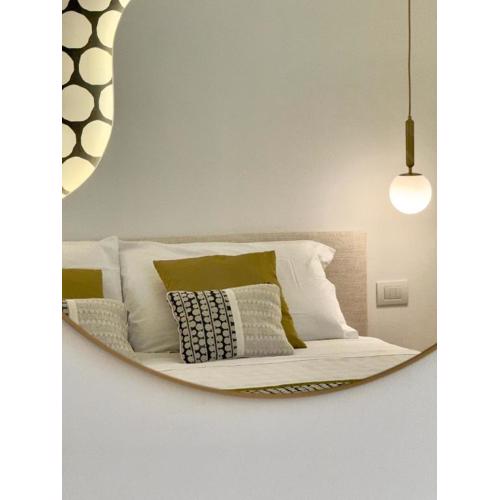 Suite Karalis