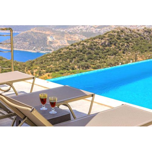 Suite Mona Roza
