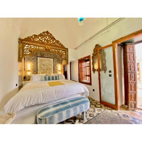 Suite Noor B&B Pool SidiBouSaid
