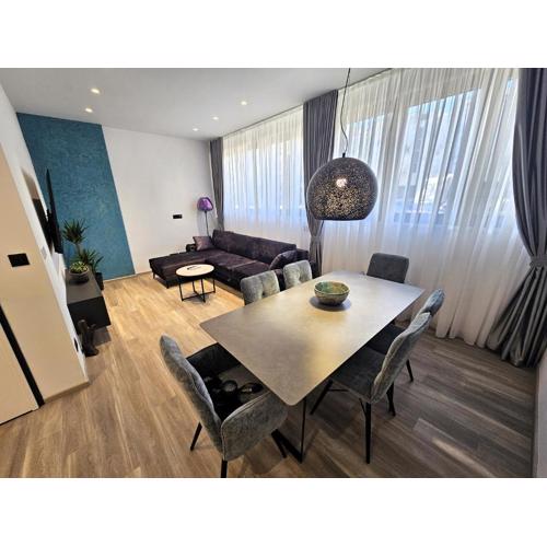 Suite Stay at 8