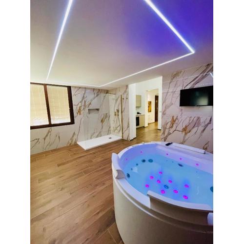 Suite169 Gold