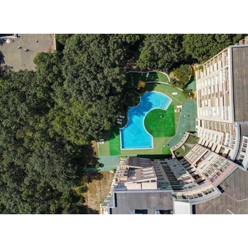 Summer Breeze Park Apartment - Nikea Park Complex