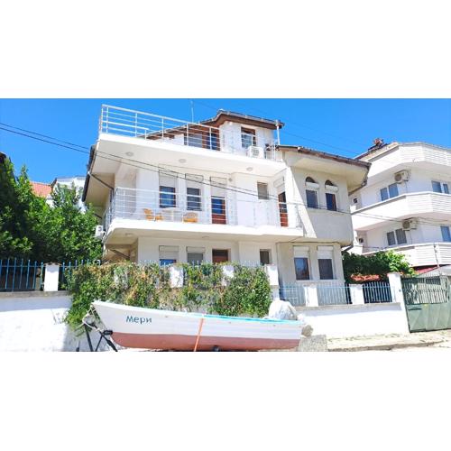 Summerbreath Apartments