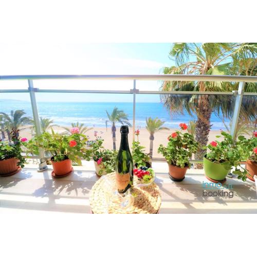Sun Beach Morsa, con vistas frontales al Mar
