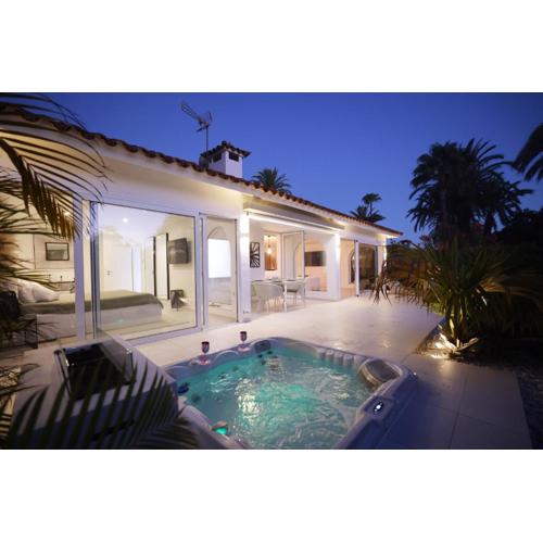 Sun Club P65 Premium Bungalow