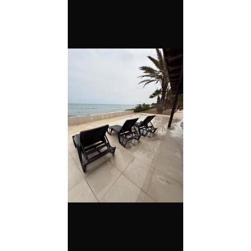 Sun Retreat Meneou