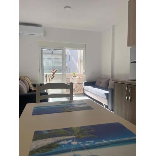 Sun & Sea Apartment Qerret 1