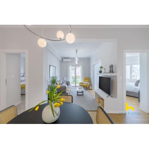 Sun-Splashed 2-BDR Corner Apartment with Hillside views!