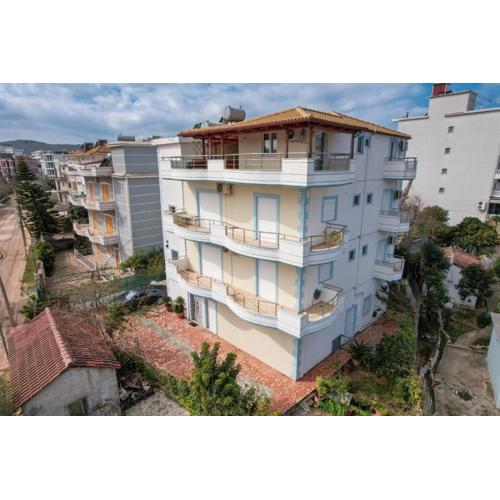 Sunborn Apartments