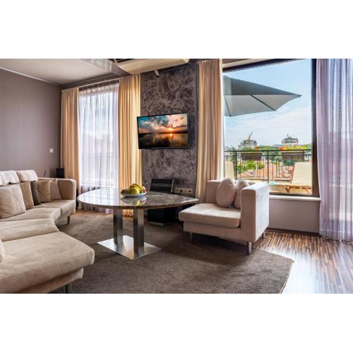SUNCITY apartment Varna top center
